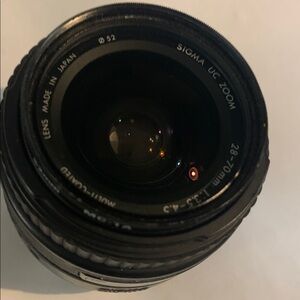 SIGMA 28-70MM LENS